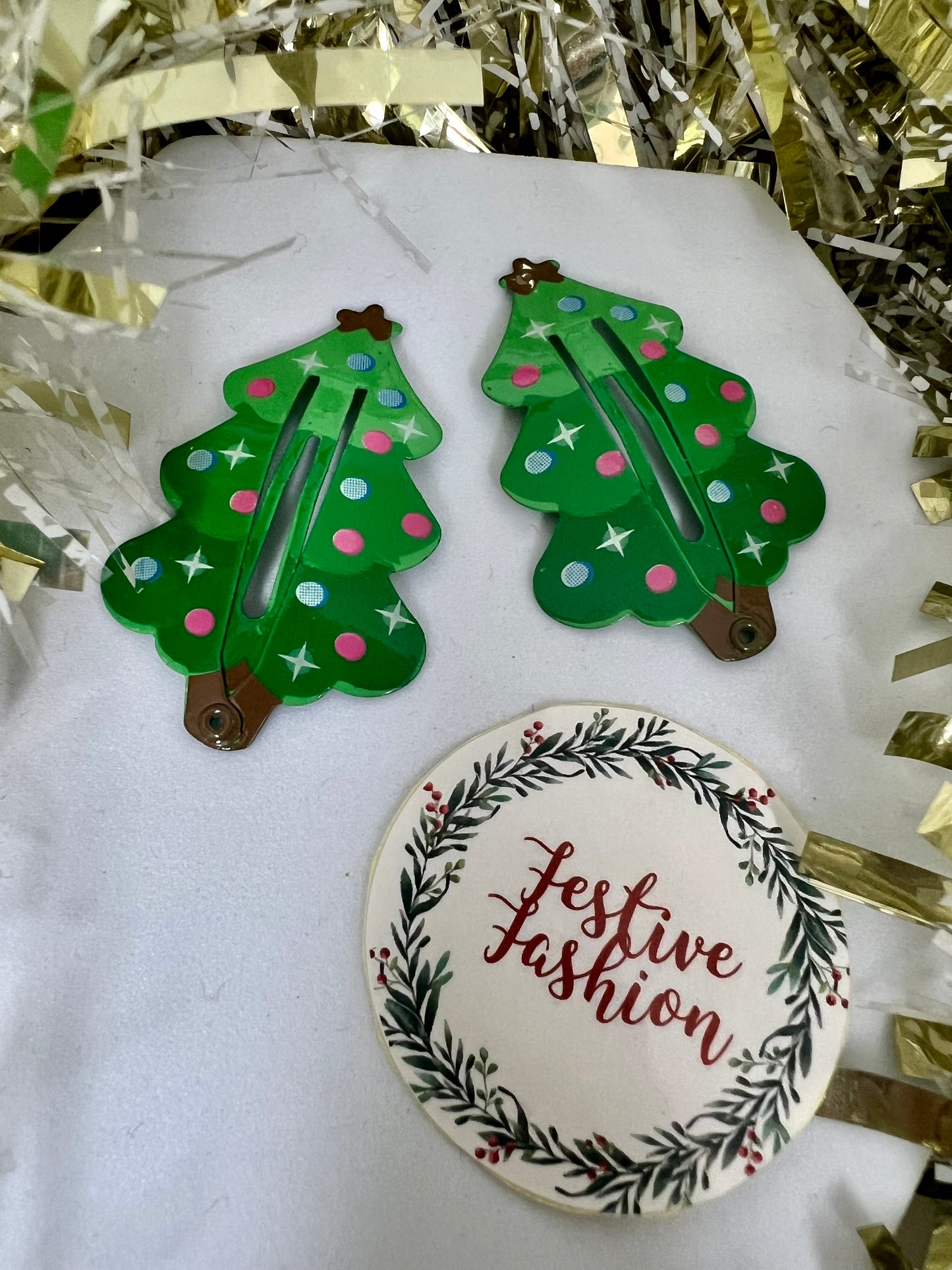 Set of 2 Metal Christmas Character Hair Clips (assorted designs)