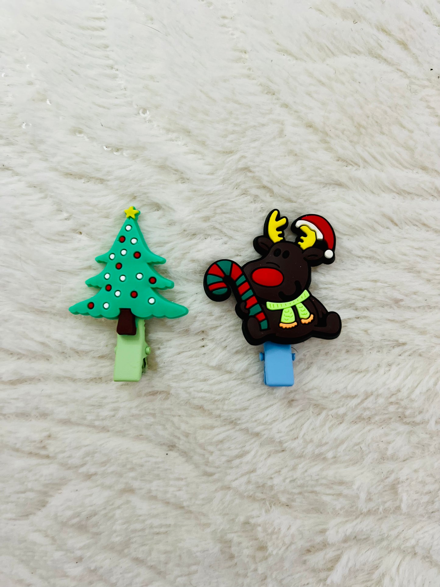 Set of 2 Christmas Character Hair Clips (assorted designs)