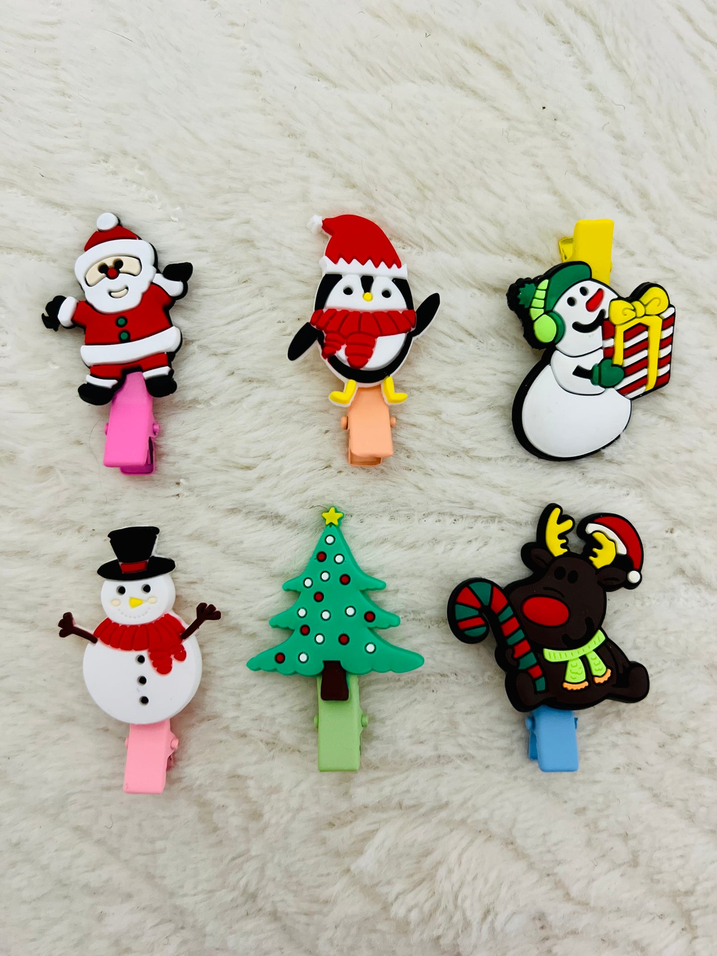 Set of 2 Christmas Character Hair Clips (assorted designs)